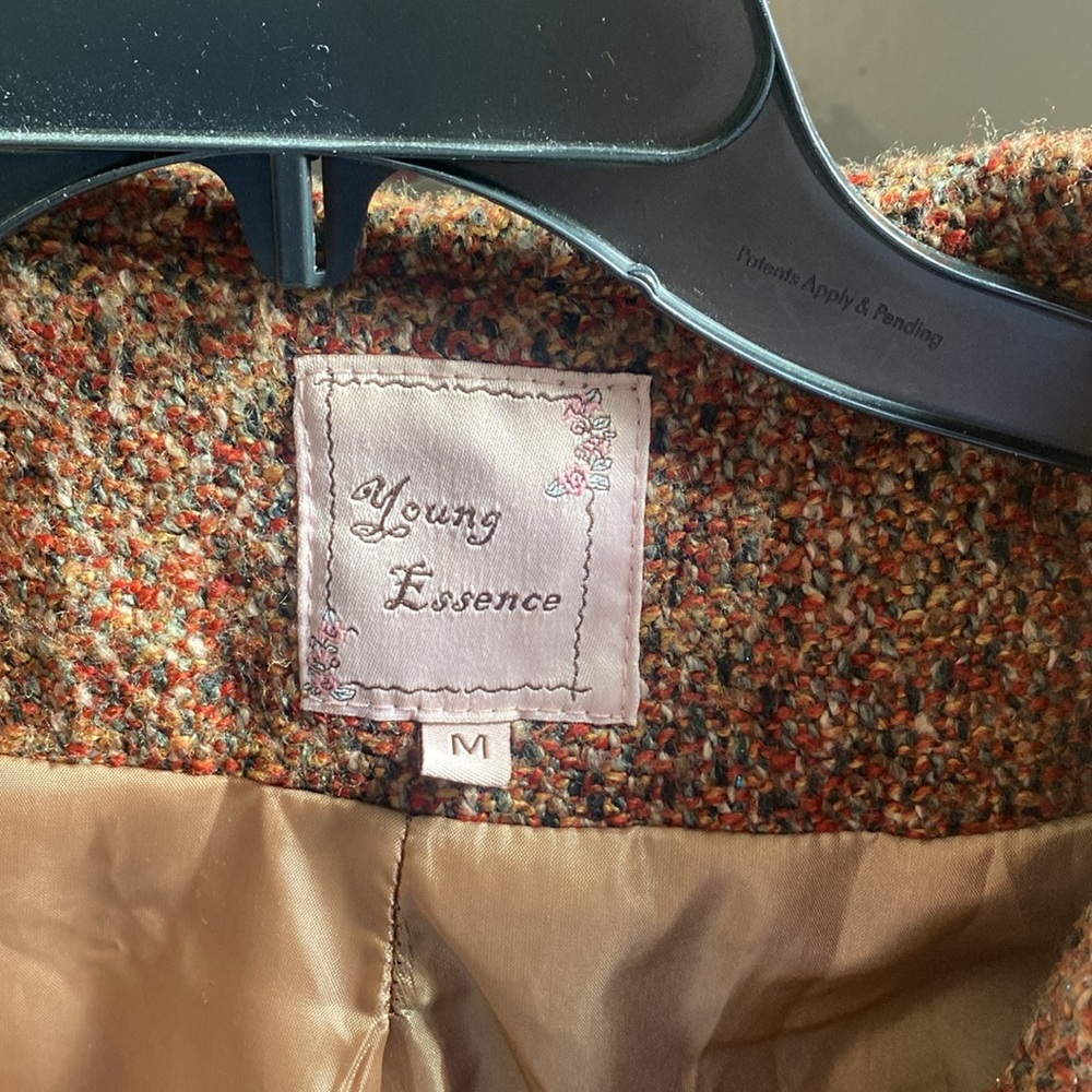 Beautiful chestnut coat - Picture 2 of 4